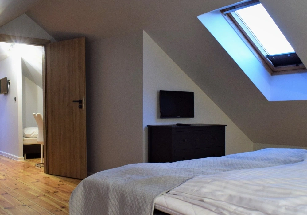 Add Image Description